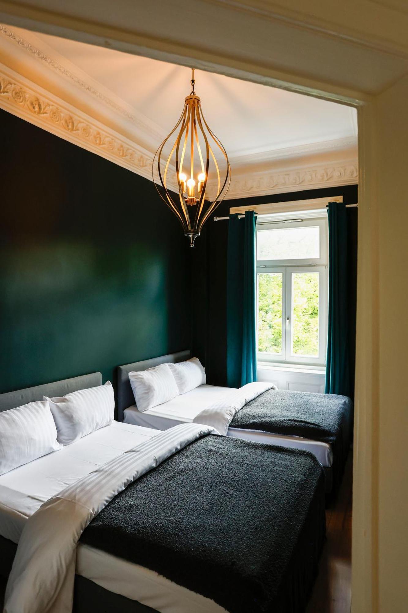Sleephotels Alsterroom ฮัมบูร์ก ภายนอก รูปภาพ