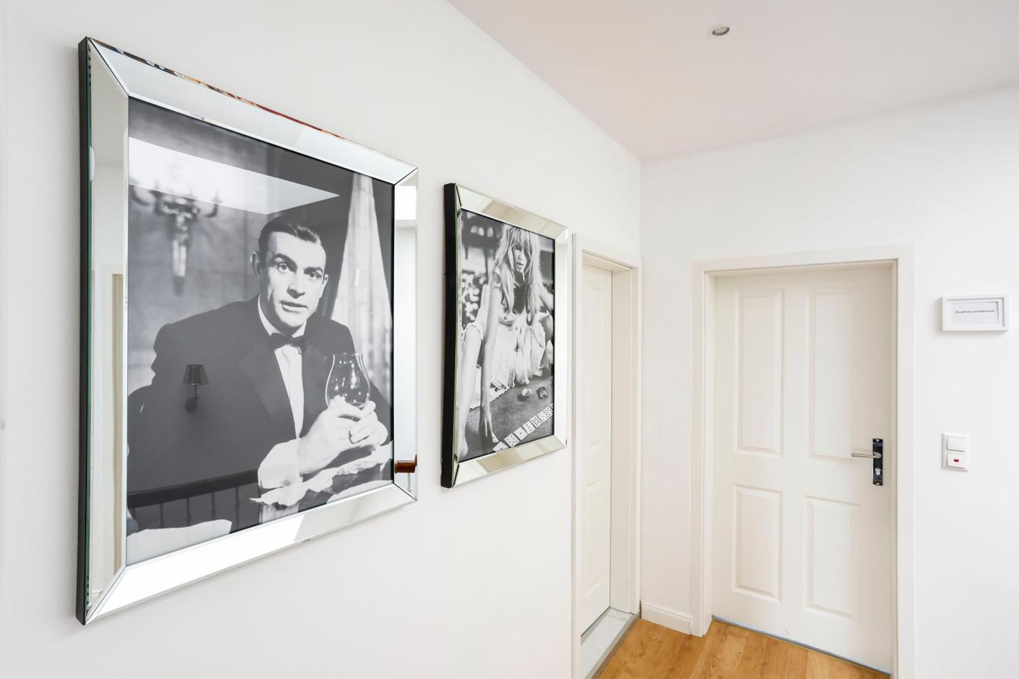 Sleephotels Alsterroom ฮัมบูร์ก ภายนอก รูปภาพ